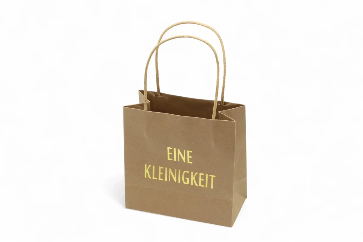Geschenktüte „Eine Kleinigkeit“ in Beige / Natur – Bild 2